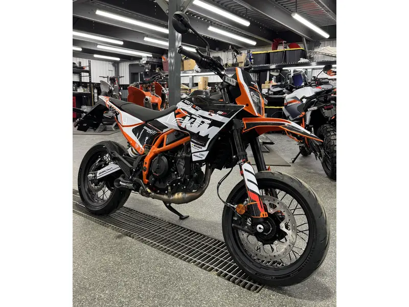 KTM 390 SMC R 2026