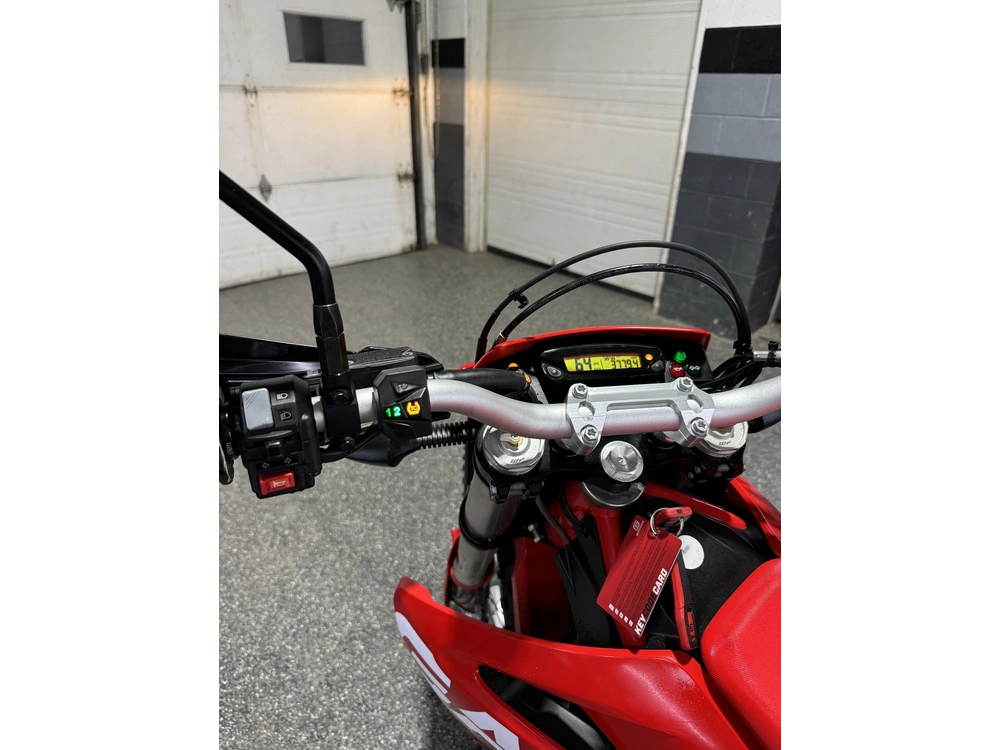 Gasgas Es 700 2023 alt