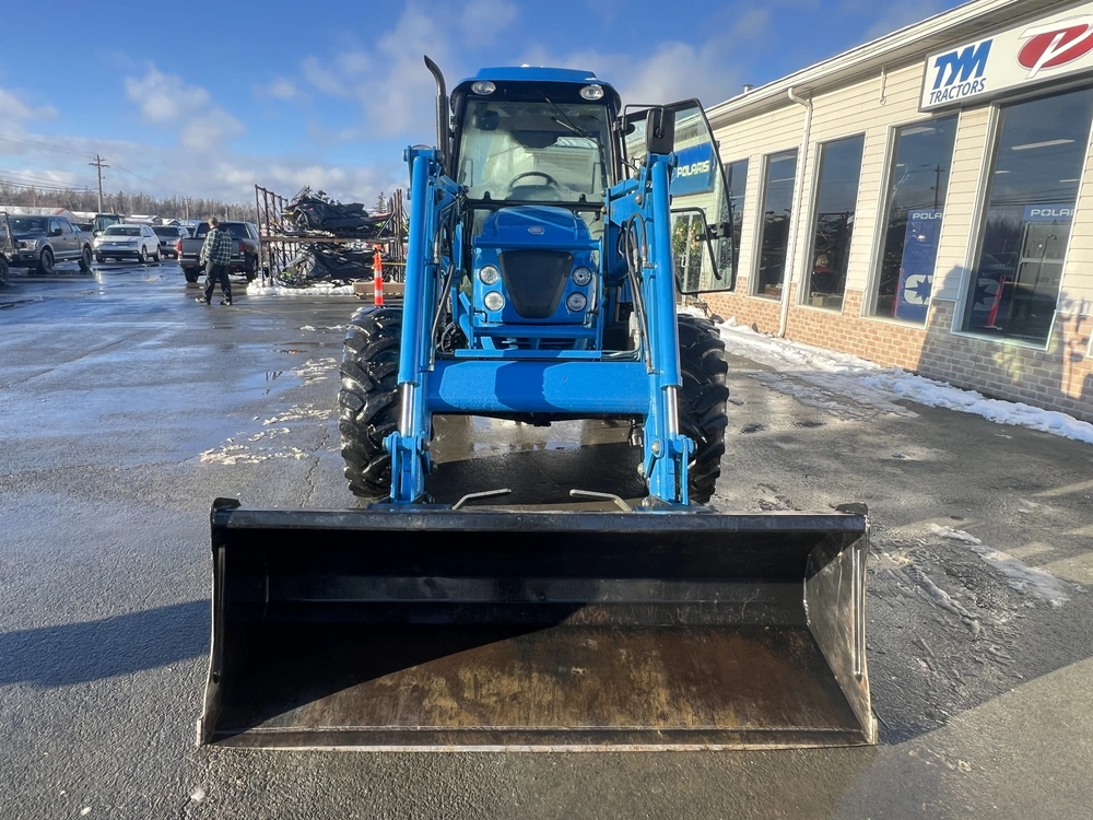2013 Ls Tractor 7030 alt