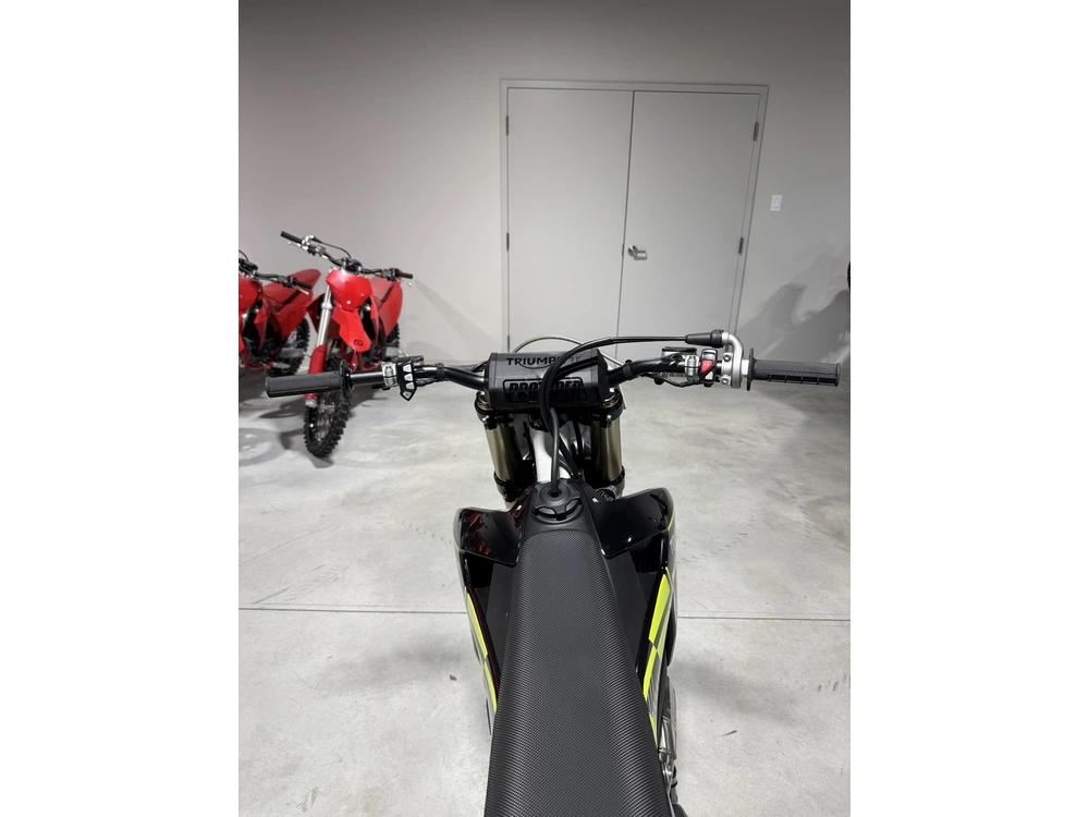 2025 Triumph Tf 250-x alt