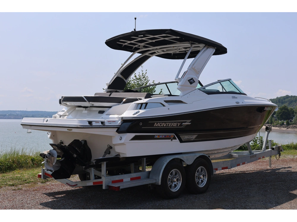 Monterey Boats 298ss 2022 alt