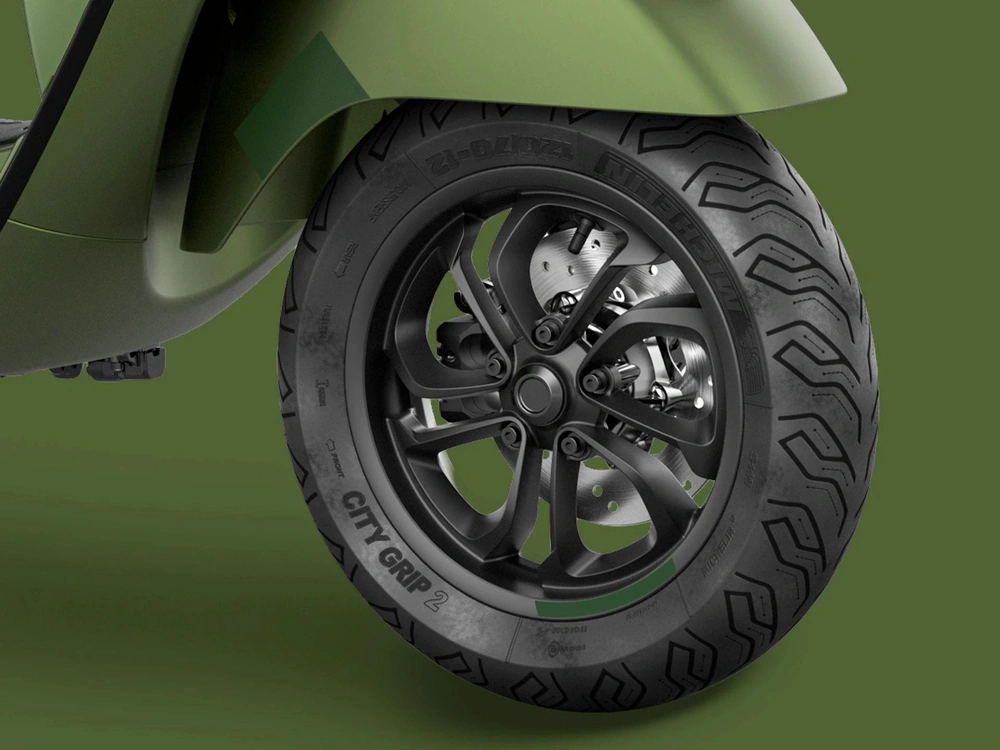 Vespa Gtv 310 Verde Ribelle 2027 alt