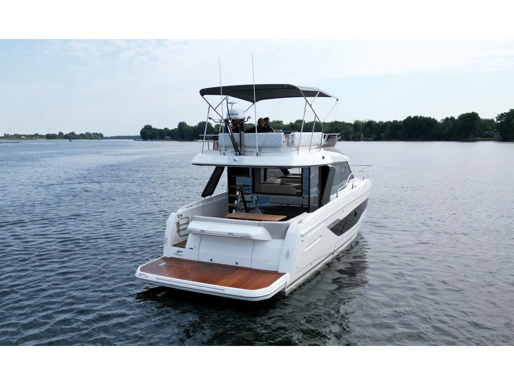 2027 Prestige Yachts F 4.3 alt