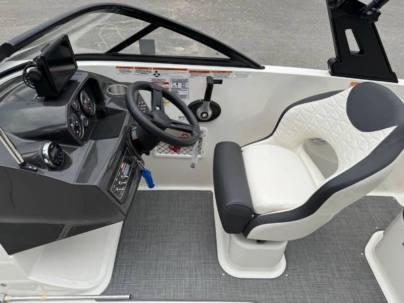 Bayliner Vr5 2019 alt