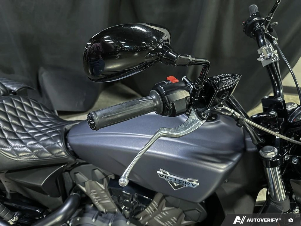 2017 Victory Motorcycles Octane 1200 alt