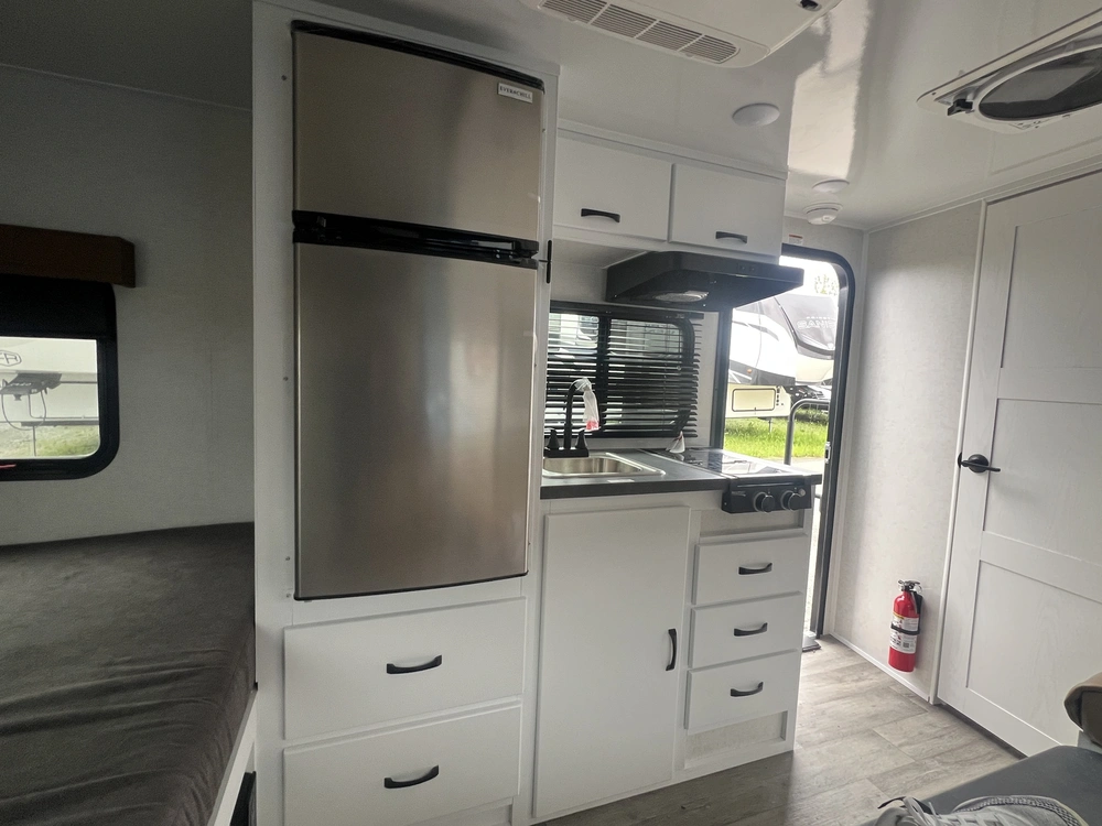 2026 Modern Buggy Rv Country Born 17 alt