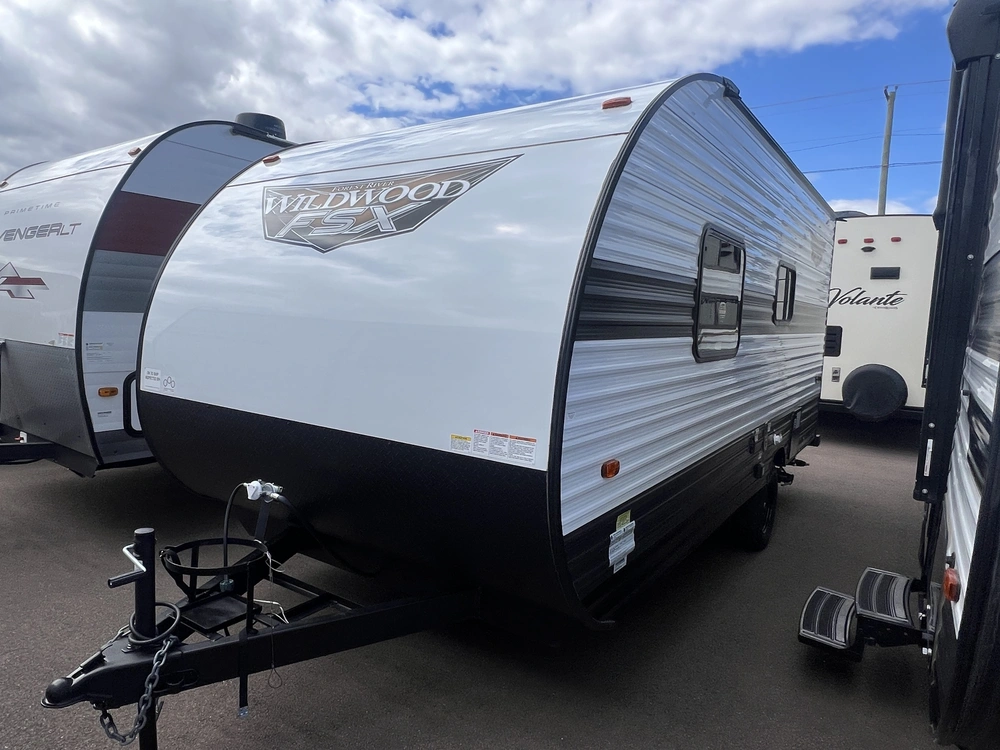 2024 Forest River Wildwood 164rble alt