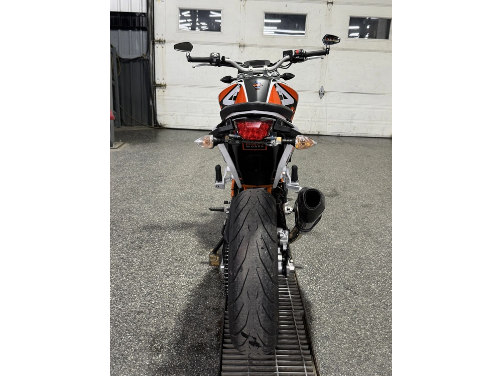 2017 Ktm Duke 690 alt
