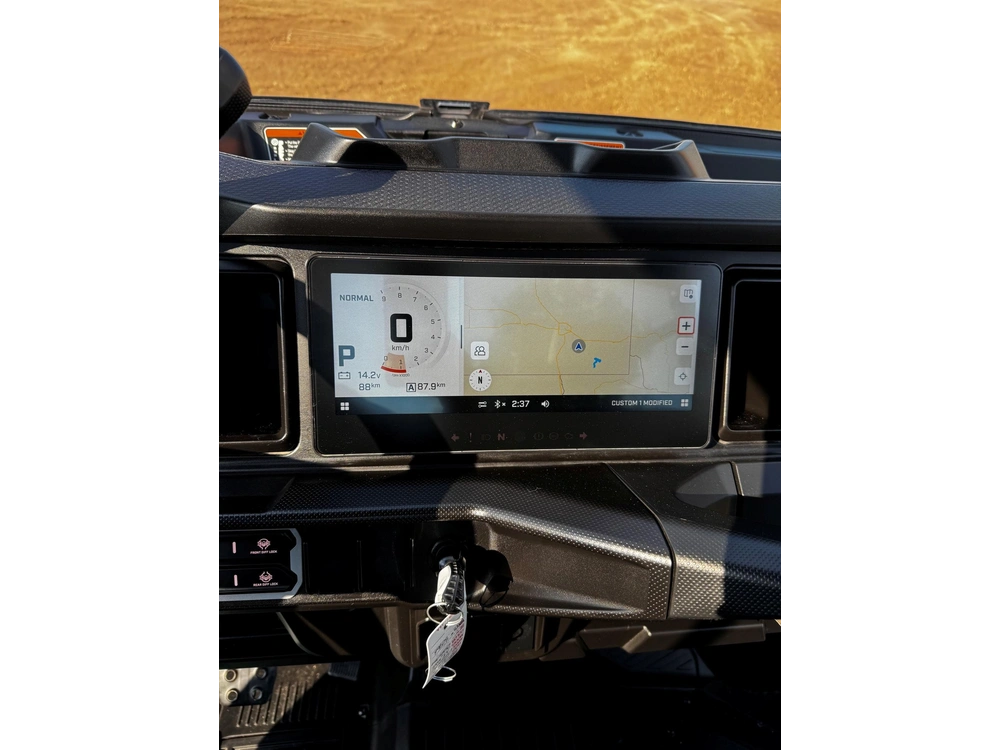 2026 Can-am Defender Xt Hd11 With 10.25" alt