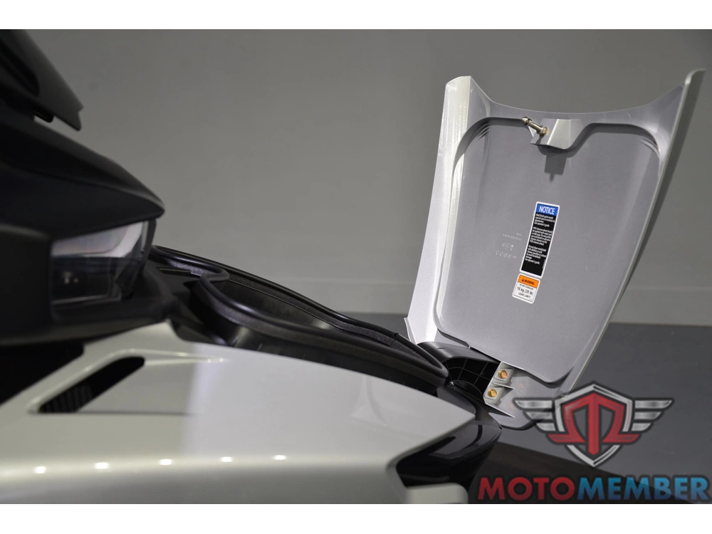 2022 Can-am Spyder Rt alt
