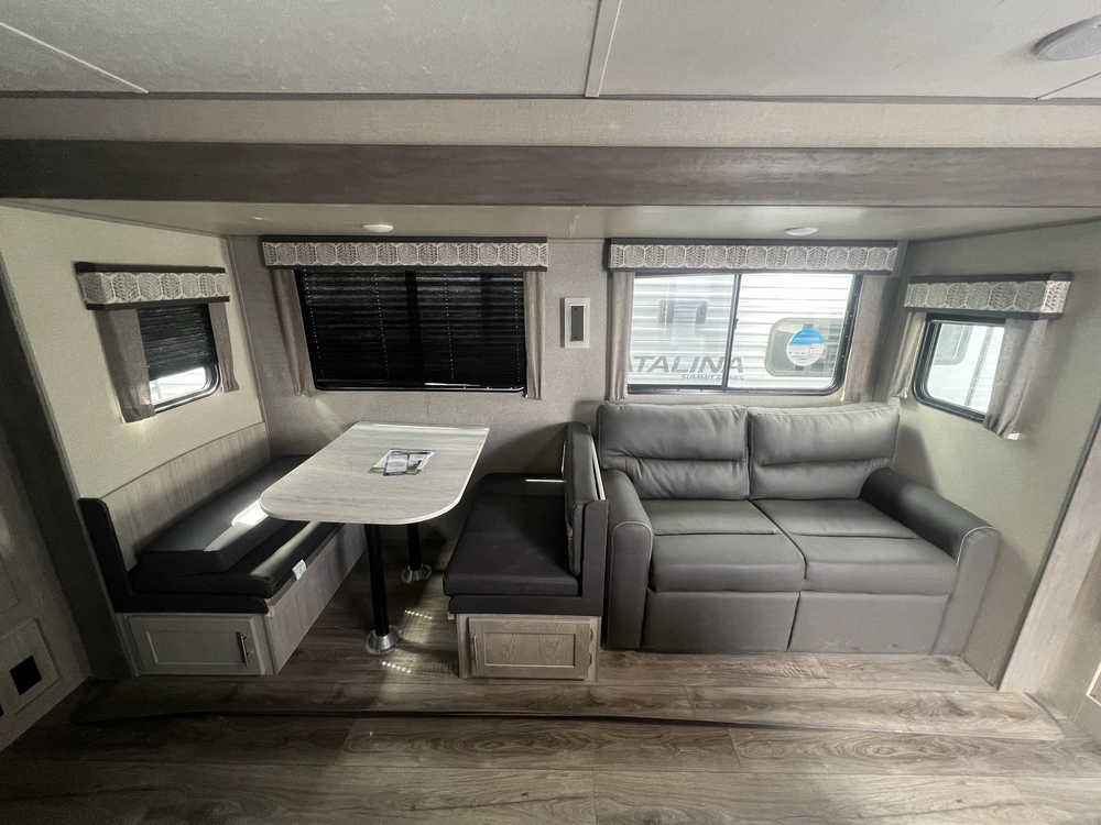 2023 Coachmen Catalina 343bhtsck alt
