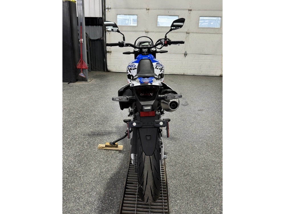 2025 Suzuki Dr-z4sm alt