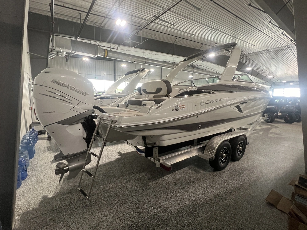 2024 Crownline 280ss alt