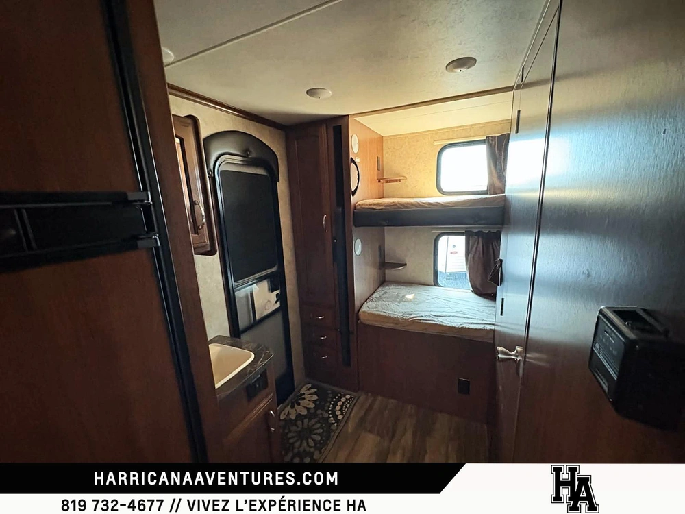 2017 Jayco Jayfeather 23bhm alt