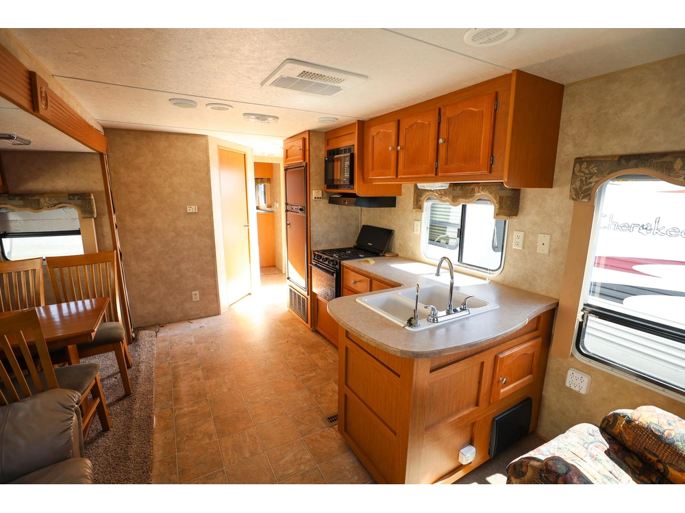 2009 Dutchmen Dutchmen Four Winds 31 L alt