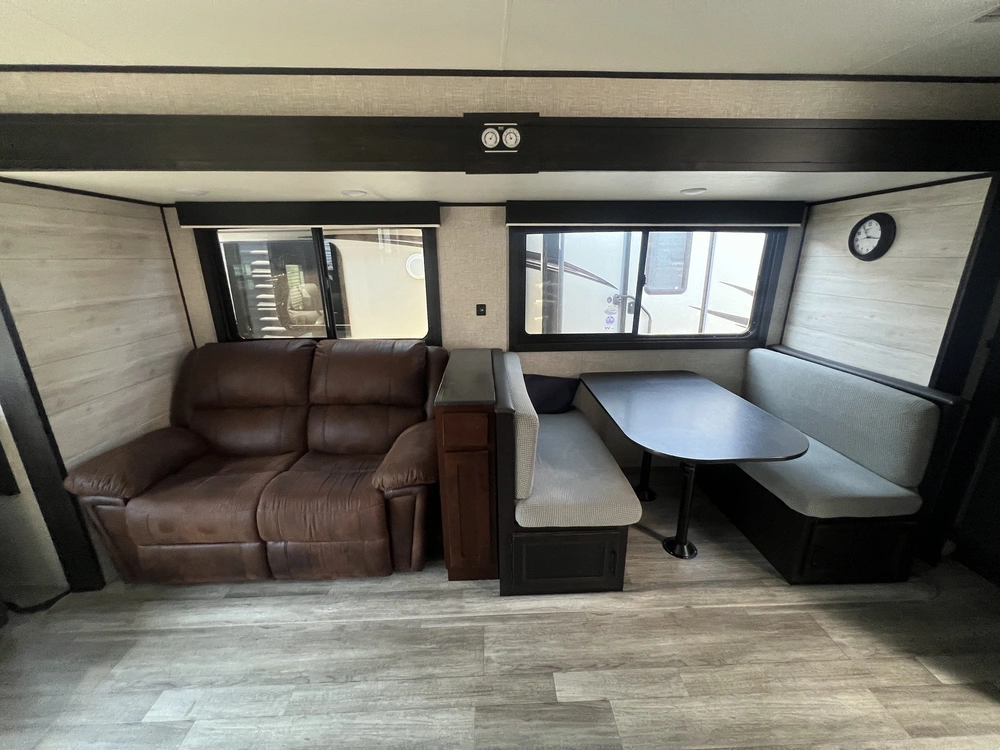 2023 Jayco Jayflight 265rls alt