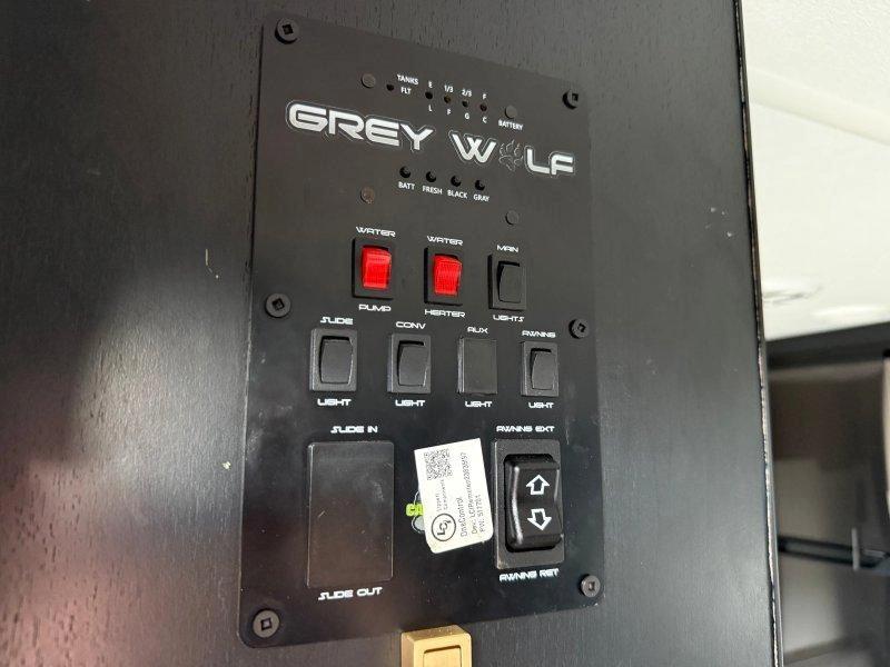 Forest River Cherokee Grey Wolf 22mkse 2021 alt
