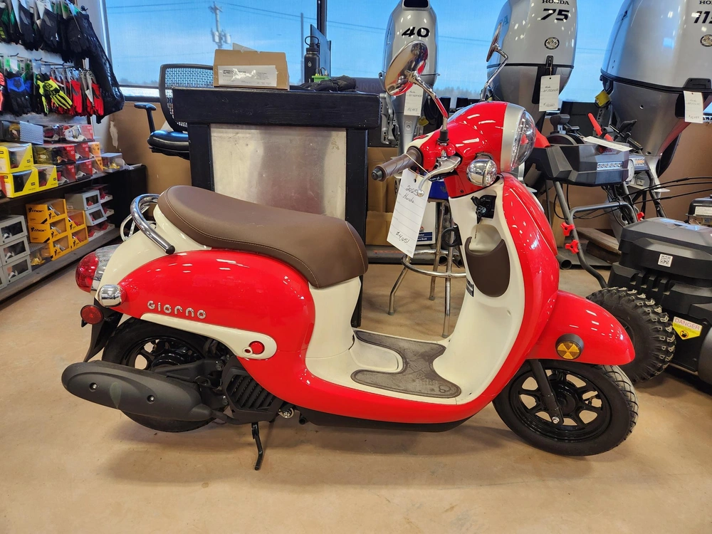 2025 Honda Giorno alt