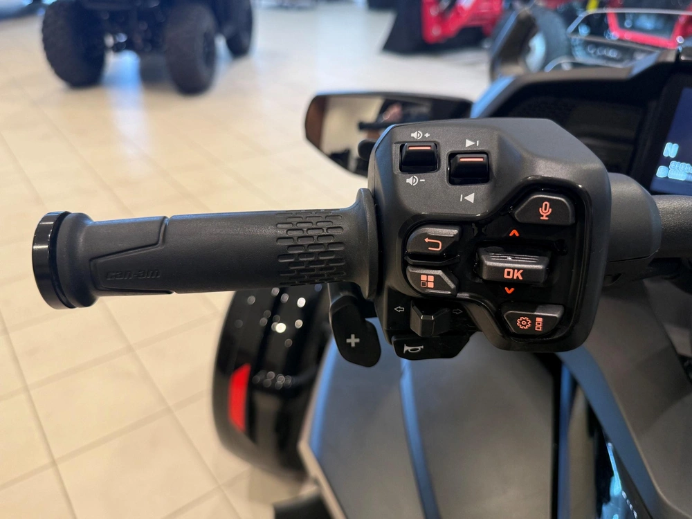 Can-am Spyder F-3 Limited 2024 alt