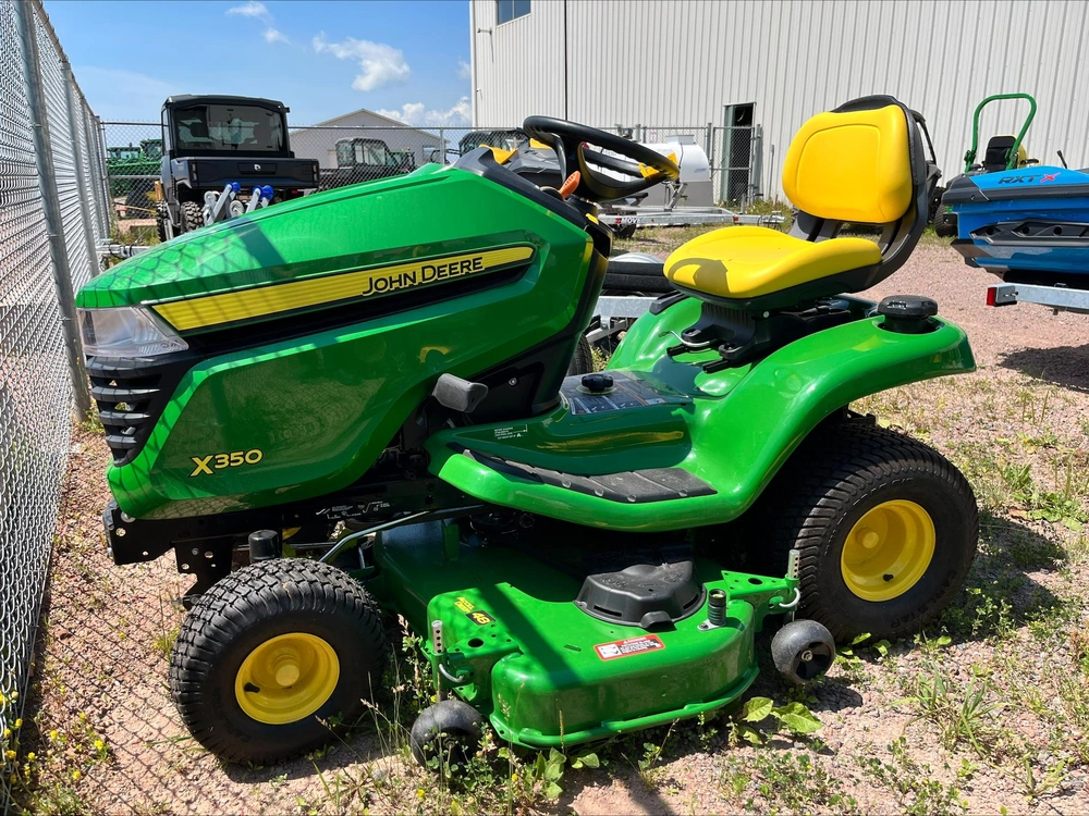 2024 John Deere X350 alt