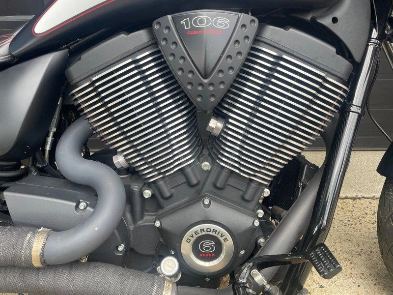 2014 Victory Motorcycles Highball alt