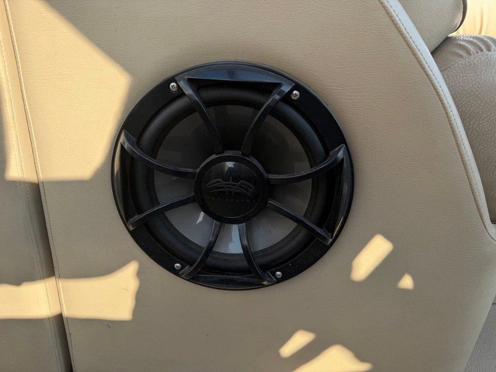 Suncatcher Elite 324ss 2014 alt