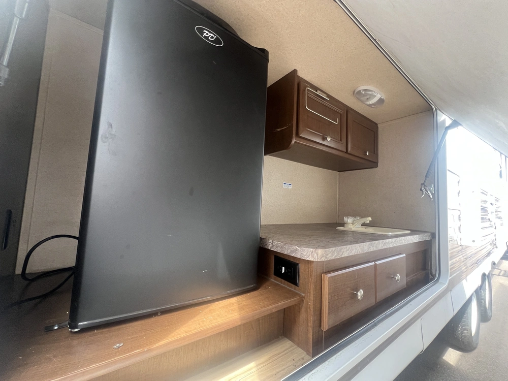 2017 Shasta Oaisis 310k alt