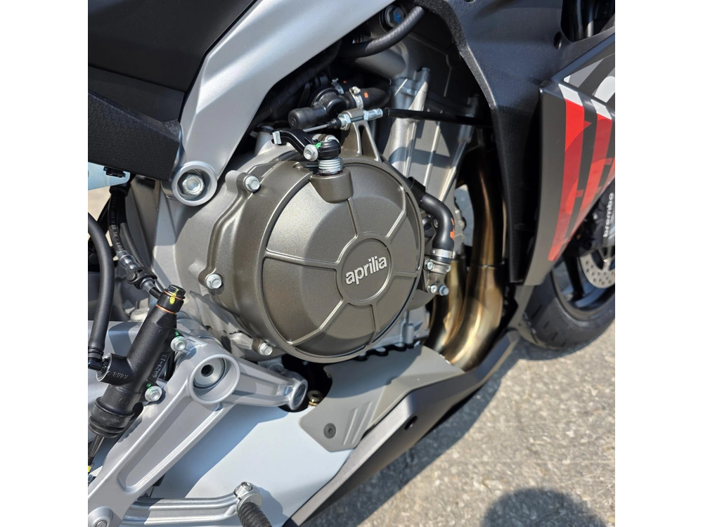 2027 Aprilia Rs 660 Factory alt