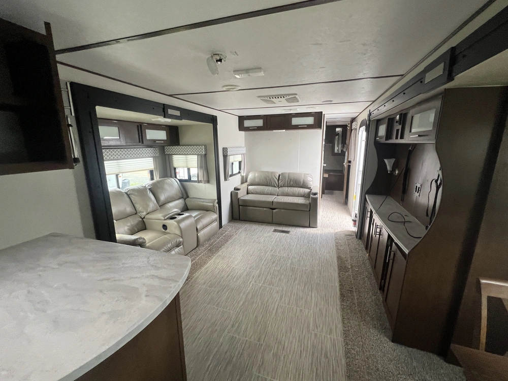 2019 Forest River Prime Time Avenger 31 Rkd alt