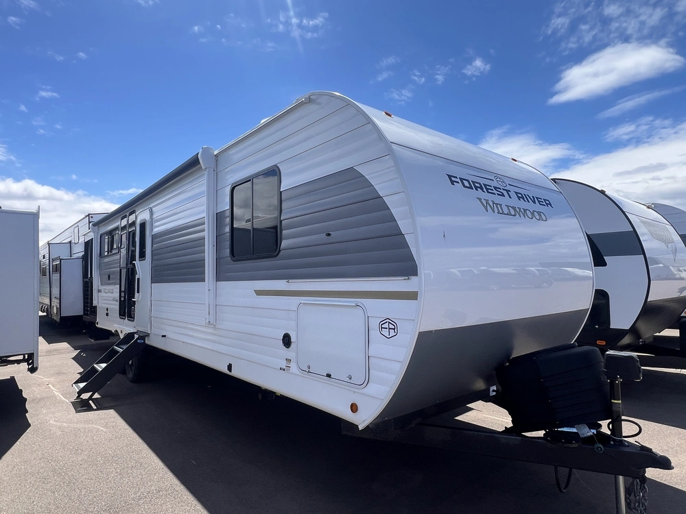 2025 Forest River Wildwood 34veranda alt