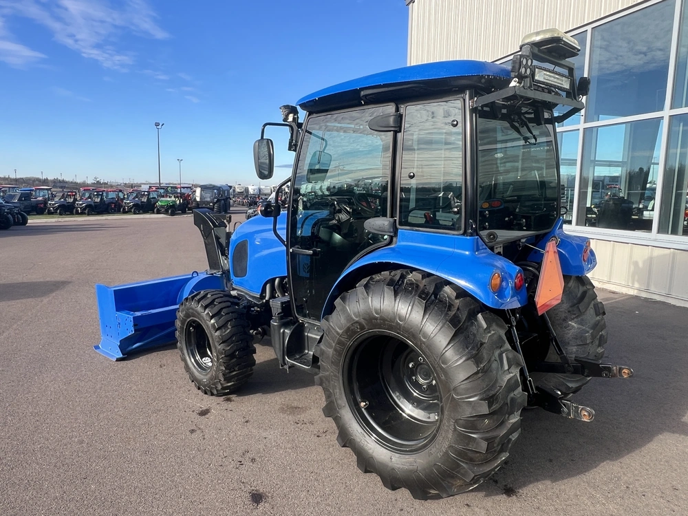 2021 New Holland Boomer 50 alt