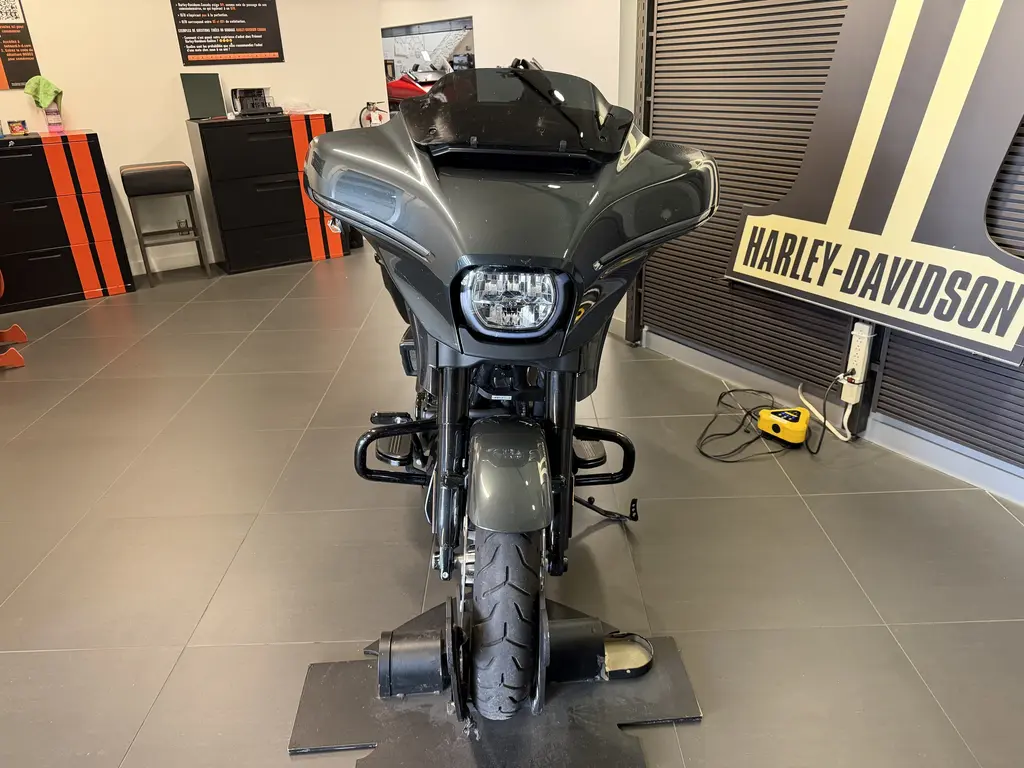 2025 Harley-Davidson FLHX Street GlideFLHX