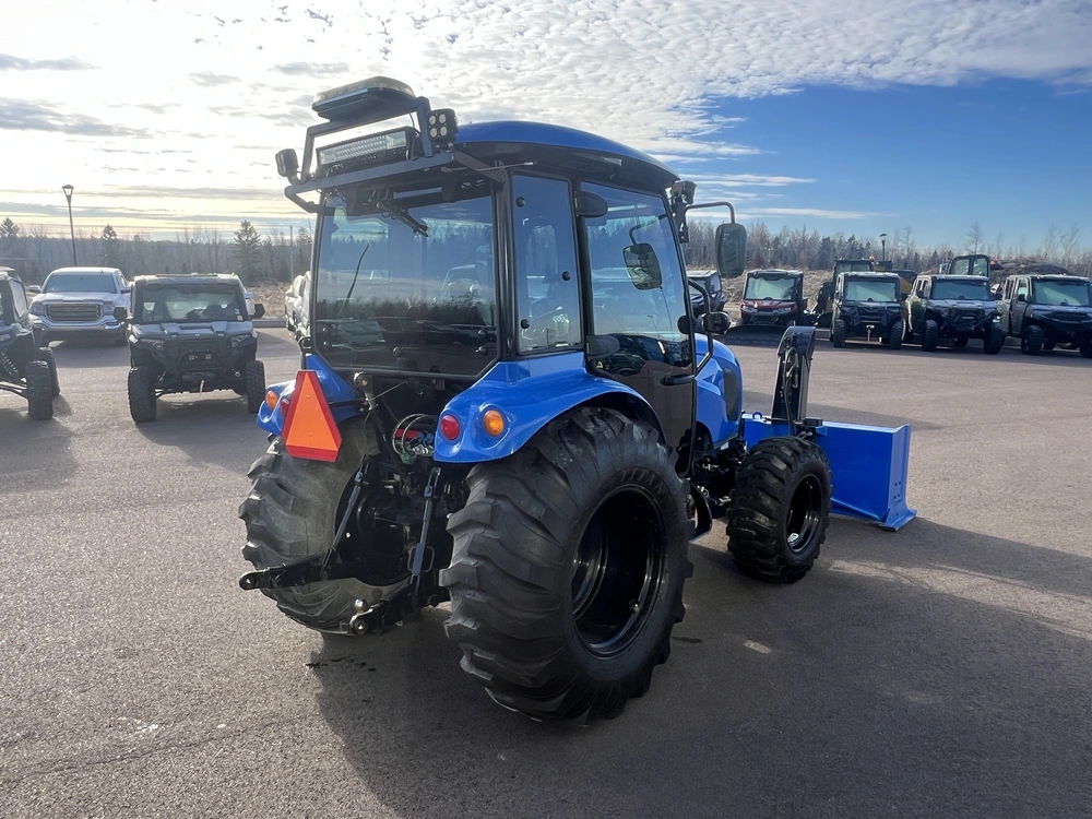 2021 New Holland Boomer 50 alt