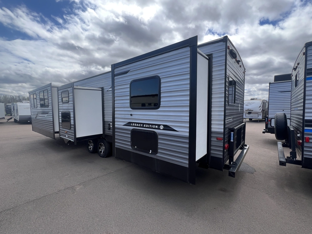2025 Coachmen Catalina 333fktsle alt