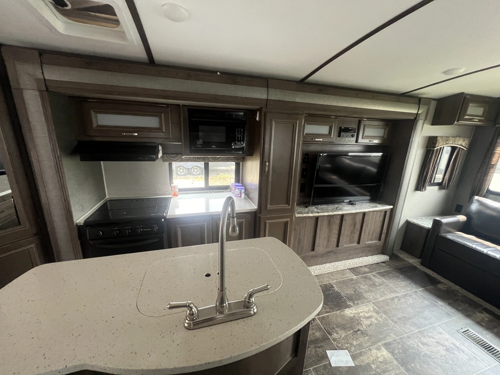 2019 Keystone Rv Passport Elite 31 Ri alt