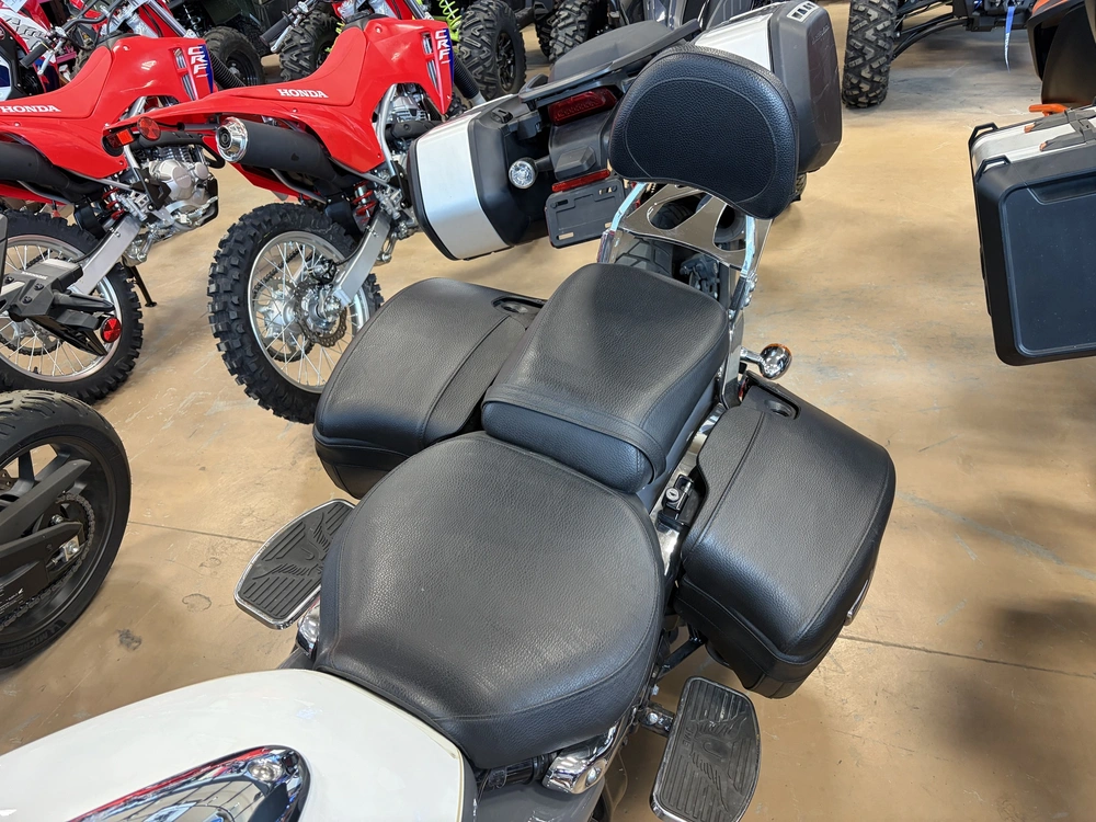 2013 Suzuki Boulevard C90t alt