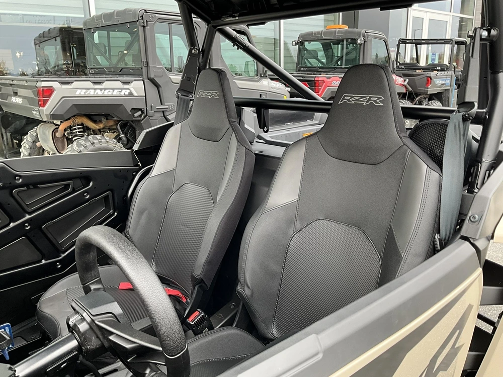 Polaris Rzr Xp 1000 Ultimate 2026 alt