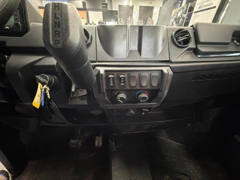 2026 Polaris Polaris Ranger 1000 Premium Cab alt