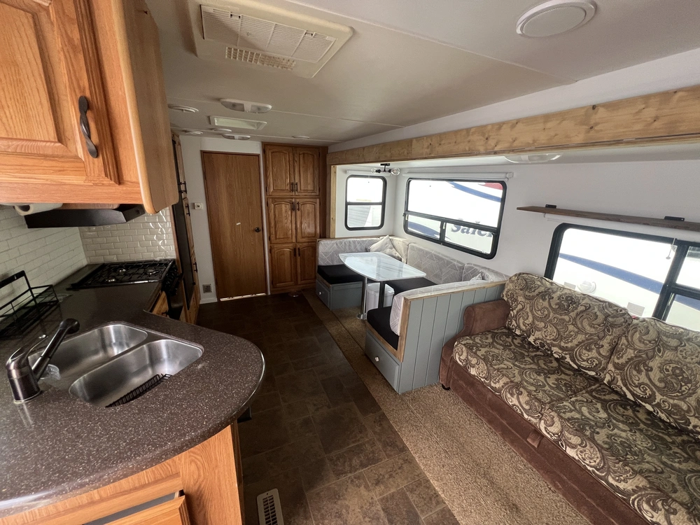 2011 Dutchmen Denali 262rb alt