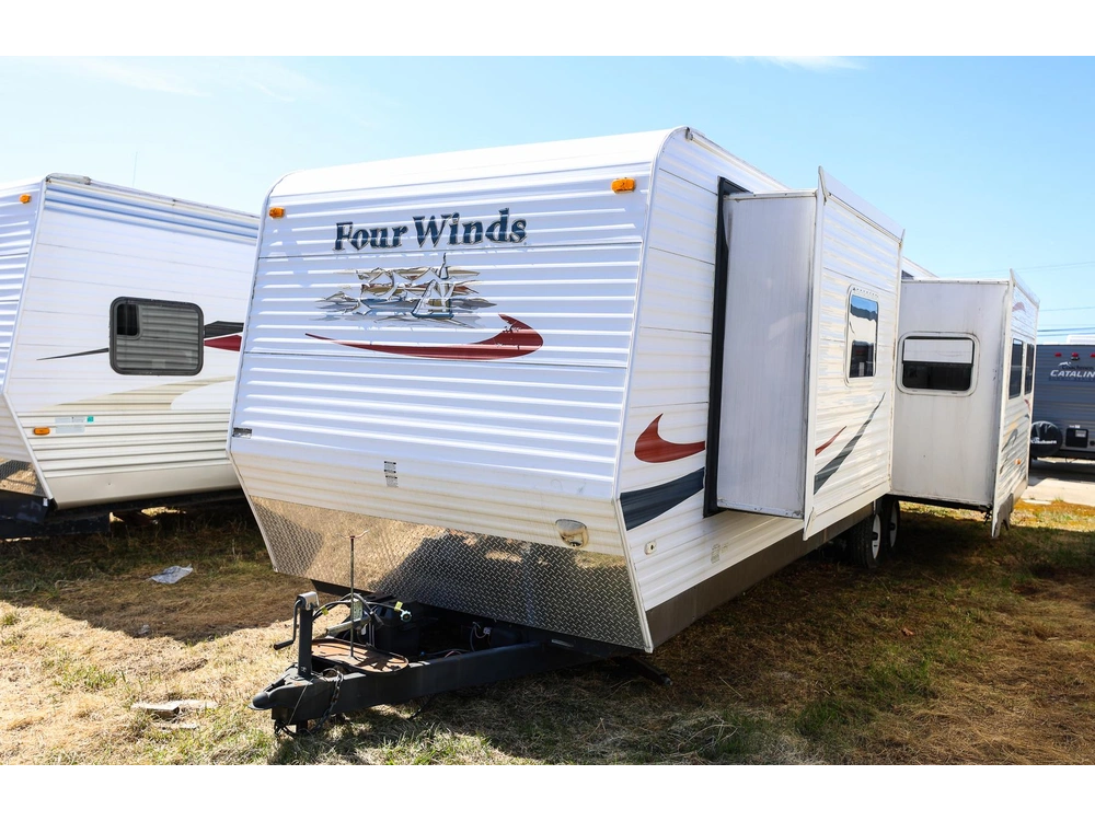 2009 Dutchmen Dutchmen Four Winds 31 L alt