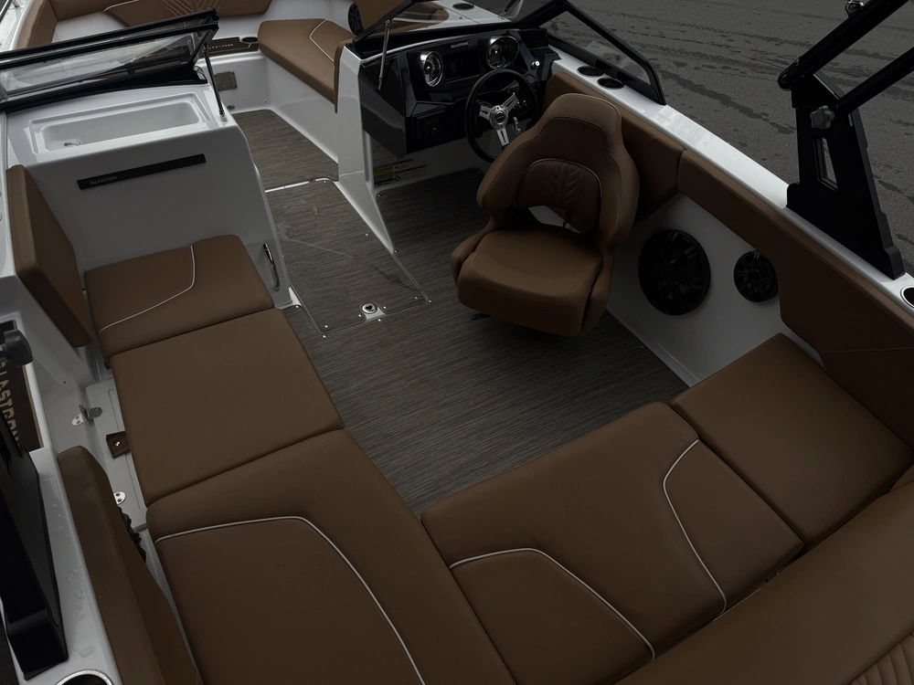 2022 Glastron Gtd 205 alt