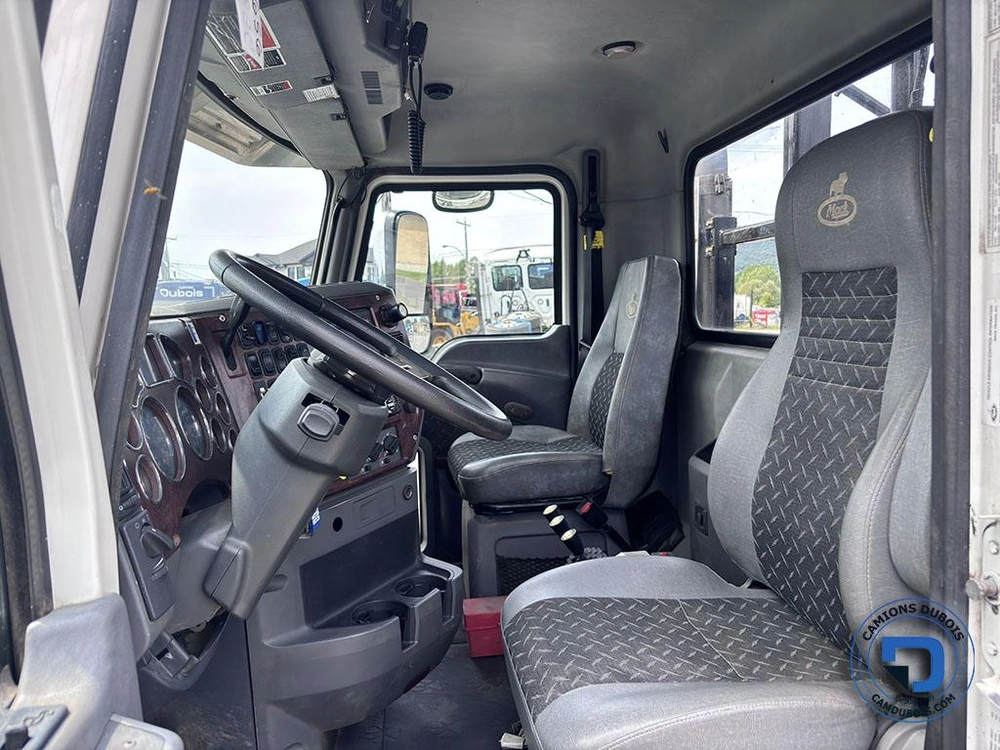 2015 Mack Gu813 alt