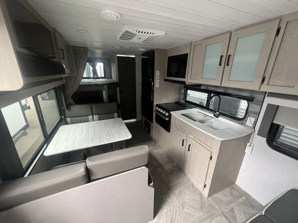 2023 Forest River Wildwood 261bhxlx alt
