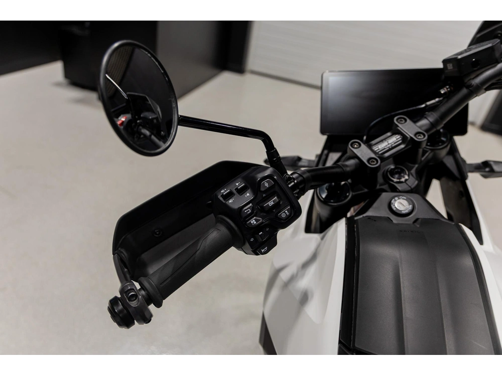2025 Can-am 2w Origin Ev46-27 alt