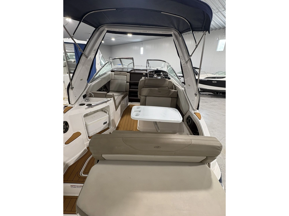 2015 Regal 28 Express alt