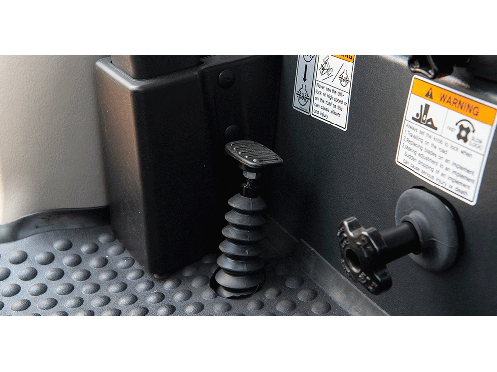 2026 Tym T654 Mechanical Cab alt