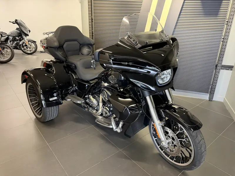 Harley-Davidson STREET GLIDE 3 FLHLT 2026