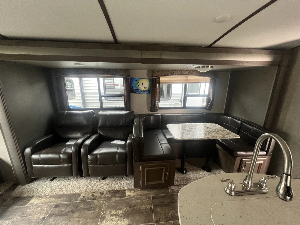 2019 Keystone Rv Passport Elite 31 Ri alt