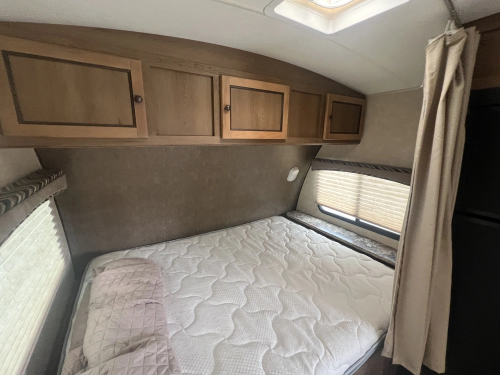 2015 Cruiser Rv Shadow Cruiser 185 Fbs alt