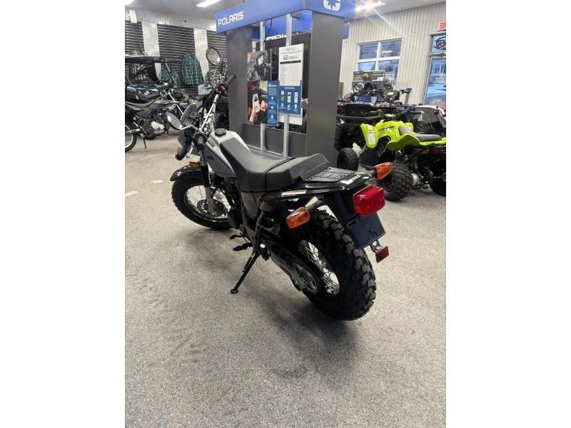 2026 Yamaha Yamaha Tw 200 alt